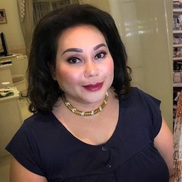 Bukan Orang Sembarangan, Ini Sosok Eks Istri Irwan Mussry