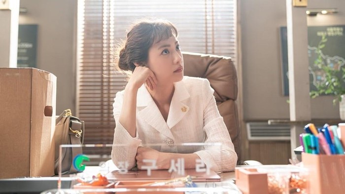 img-title Hiburan Sekaligus Menginspirasi! 5 Drama Korea dengan Karakter Perempuan Bekerja yang Tangguh
