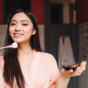Makeup Makin Sempurna, 5 Rekomendasi Bedak Ini Jadikan Kulitmu Terlihat Glowing