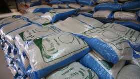 Geledah Kemensos 8 Jam, KPK Bawa Dokumen dan Laptop Kasus Beras Bansos