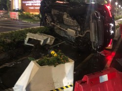 Polisi Sebut Pemobil Lexus Pelat RFS yang Terguling Tak Terpengaruh Miras