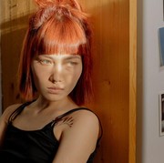 Alasan Kenapa Tetap Harus Pakai Sunscreen Meski di Dalam Rumah