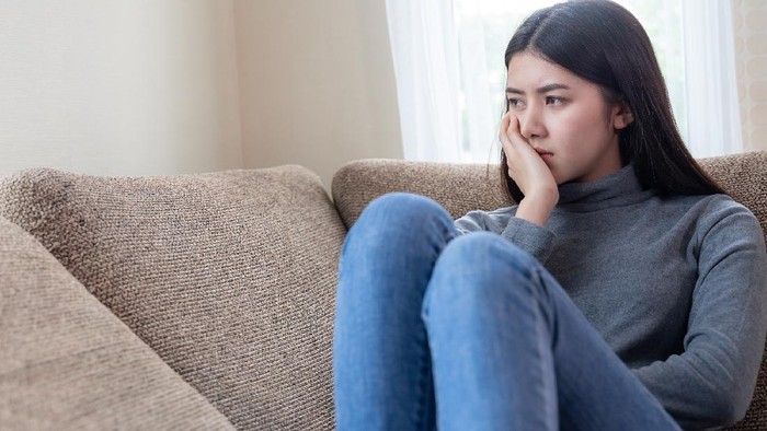 Kamu Bisa Melewatinya! Yuk Lakukan Afirmasi Positif Saat Merasa Cemas Kamu Bisa Melewatinya! Yuk Lakukan Afirmasi Positif Saat Merasa Cemas