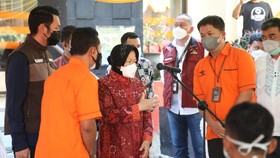 Mensos Salurkan 3 Ribu Paket Beras di Kabupaten Tuban