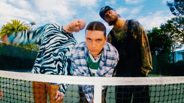 img-title Eksklusif, LANY Beberkan Makna di Balik Lagu Baru & Janji Konser 2022