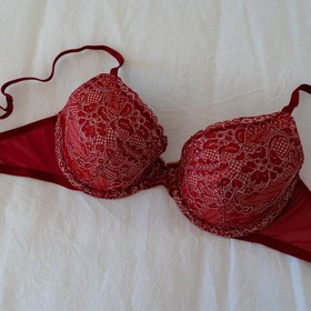 Ukuran Bra yang Salah Bisa Sebabkan Sakit Punggung! Ini Kiat Temukan Ukuran yang Pas