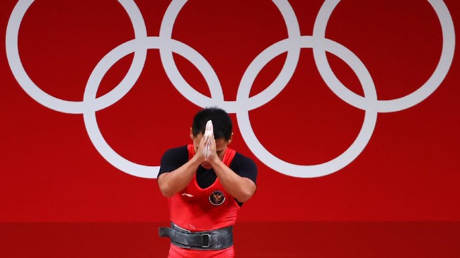 Eko Yuli Minta Maaf Gagal Raih Emas di Olimpiade Tokyo Eko Yuli Irawan meminta maaf kepada masyarakat Indonesia lantaran belum bisa mempersembahkan medali emas di Olimpiade Tokyo 2020.