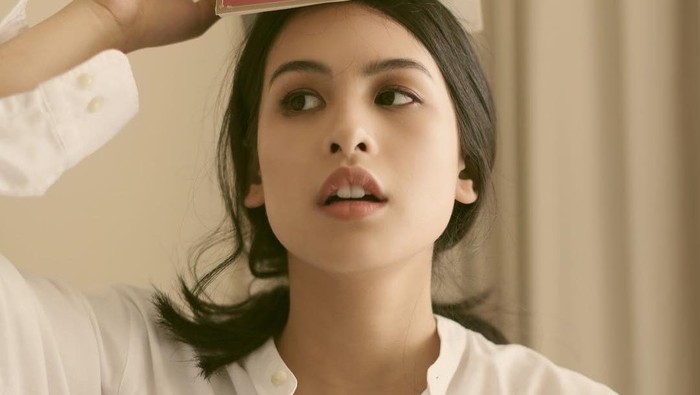 4 Rekomendasi Buku Self-Improvement Favorit Maudy Ayunda 4 Rekomendasi Buku Self-Improvement Favorit Maudy Ayunda