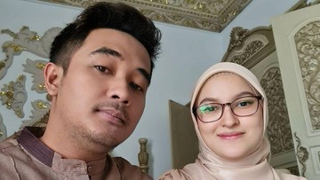 PERNAH JUALAN RISOL DI JALAN BERDUA