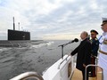 FOTO: Deretan Kapal Tempur Rusia di Hari Angkatan Laut