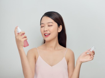 Mengenal Hyaluronic Acid, Kandungan Skincare yang Bikin Kulit Kenyal dan Lembap