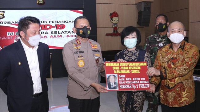 Kapolda Sumatera Selatan Inspektur Jenderal Eko Indra Heri tidak merasa kena prank alias dikibuli oleh keluarga Akidi Tio. Sejak awal dia berpikir positif.
