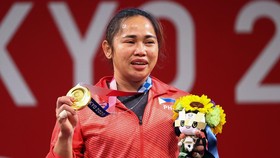 Filipina Raih Emas Pertama Olimpiade dari Angkat Besi