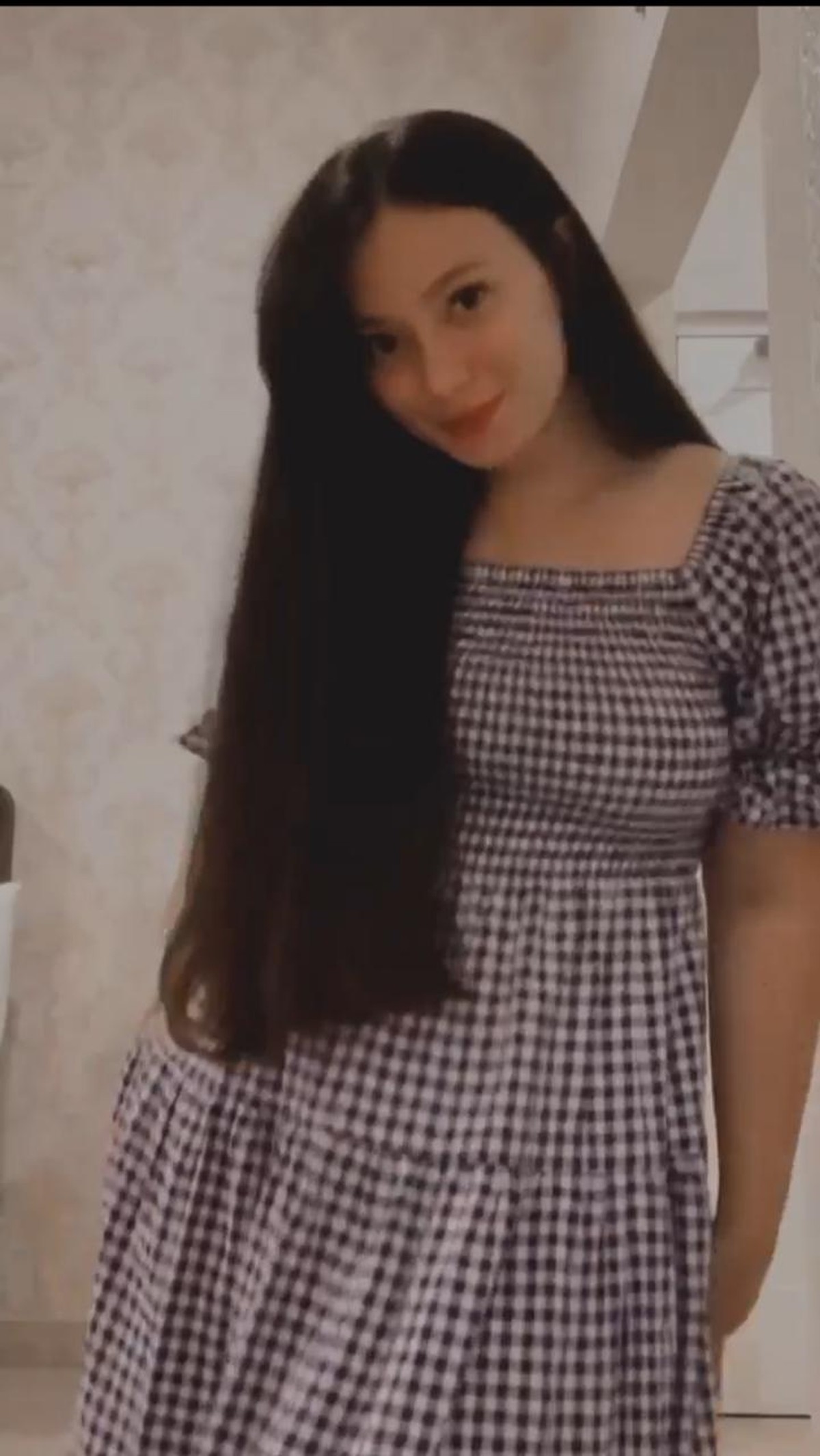 Asmirandah mengalami kenaikan berat badan paska hamil dan melahirkan namun ia berhasil menurunkan berat sebanyak 15kg&period; Yuk intip&excl;