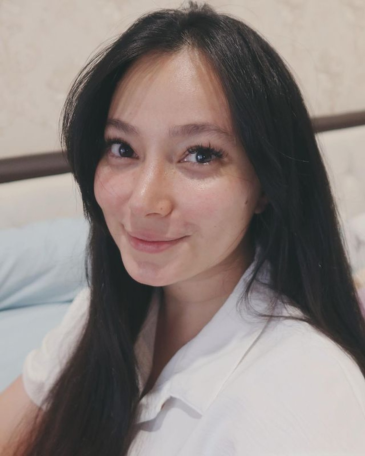 Asmirandah mengalami kenaikan berat badan paska hamil dan melahirkan namun ia berhasil menurunkan berat sebanyak 15kg&period; Yuk intip&excl;