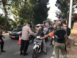 Tak Bawa STRP, 175 Kendaraan Diputar Balik di Lenteng Agung