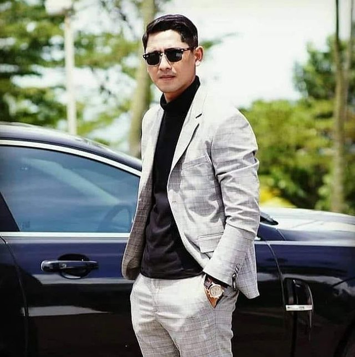 Arya Saloka tengah naik daun setelah membintangi sinetron 'Ikatan Cinta'&period; Yuk kita intip pesonanya&excl;