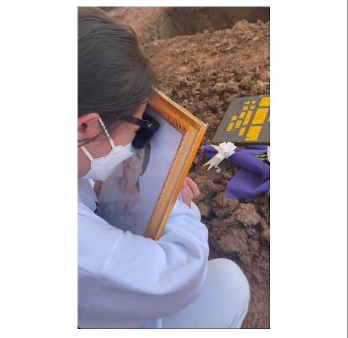 Henny Manopo ibunda Amanda Manopo meninggal dunia pada minggu &lpar;25&sol;7&rpar;&period; Yuk kita intip proses pemakamannya&excl;