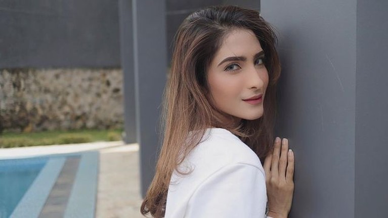 Potret Shirin Safira, Artis Sinetron yang Terseret Diduga Pelakor Viral TikTok Curhatan seorang netizen melalui video TikTok tentang seorang pelakor menyeret nama artis sinetron Shirin Safira. Yuk intip potretnya!