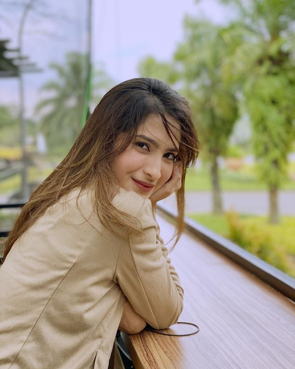 Curhatan seorang netizen melalui video TikTok tentang seorang pelakor menyeret nama artis sinetron Shirin Safira&period; Yuk intip potretnya&excl;