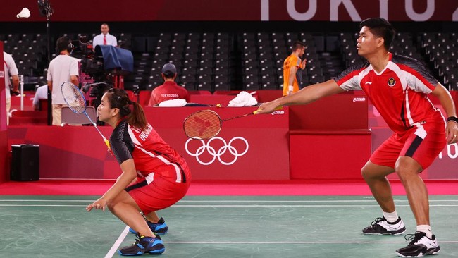 Yuta Watanabe/Arisa Higashino berhasil menjalankan strategi dengan baik dalam duel Praveen Jordan/Melati Daeva di Olimpiade Tokyo.