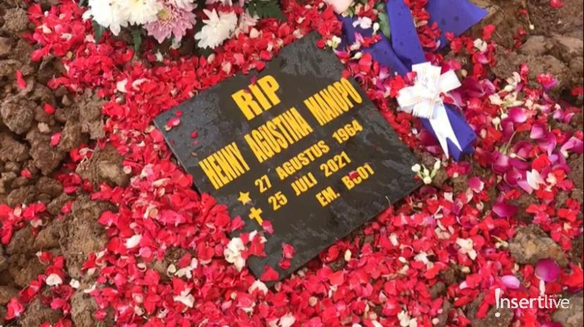 Prosesi Pemakaman Ibunda Amanda Manopo