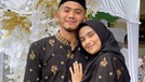 Sempat rujuk&comma; kini rumah tangga Rizki DA dan Nadya Mustika Rahayu dalam proses cerai&period; Yuk intip kebersamaan mereka&excl;