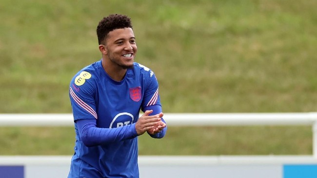Ole Gunnar Solksjaer menyebut Jadon Sancho belum siap untuk jadi pemain utama di laga perdana Liga Inggris melawan Leeds United. 