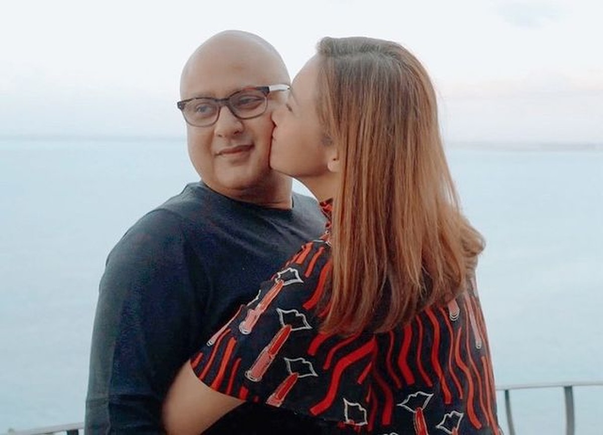 Pasangan yang menikah pada tahun 2018 ini tak ingin punya anak&period; Yuk intip momen mesra Maia dan Irwan&excl;