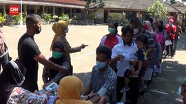 VIDEO: Pemkot Semarang Bagi BST Sekaligus Vaksinasi warga