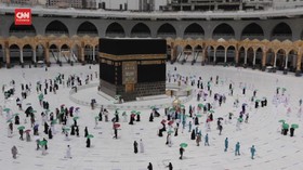 VIDEO: Arab Saudi Izinkan Umrah Mulai 10 Agustus