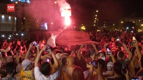 VIDEO: PM Tunisia Dipecat, Demonstran Berpesta