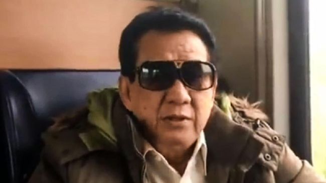 Anwar Fuady membagikan cerita tentang kondisi mendiang istri dan anaknya sebelum meninggal dunia akibat Covid-19.