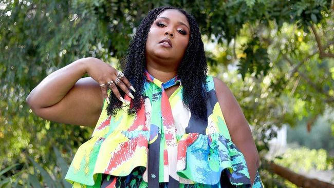 Lirik Lagu Rumors - Lizzo feat. Cardi B