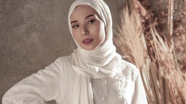 img-title Ini Alasan Selebgram Daniella Kharishma Pilih Pindah Agama & Masuk Islam