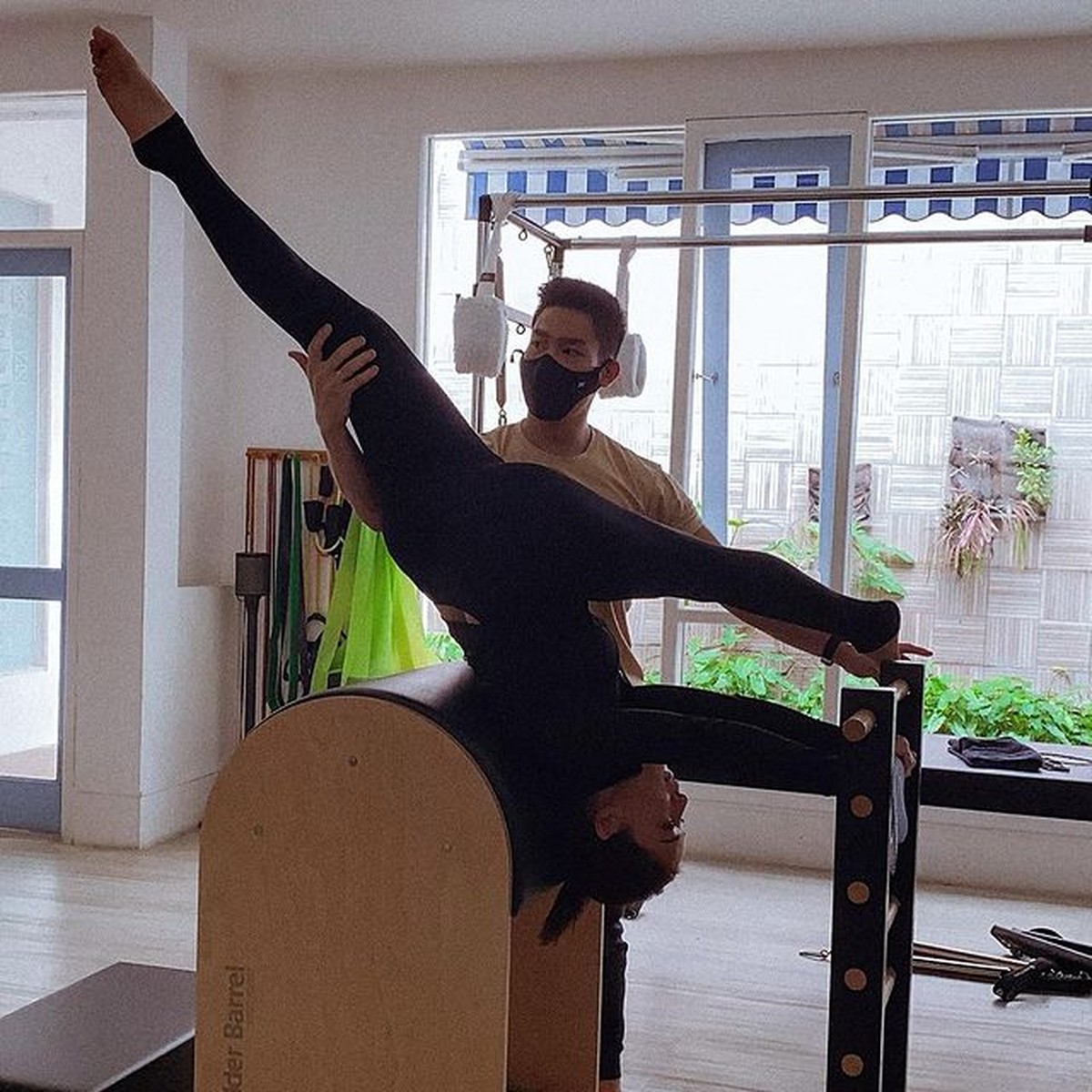 Disebut Body Goals&comma; Inilah Deretan Potret Nikita Willy Saat Berolahraga