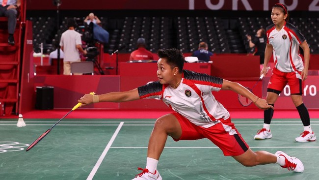 Greysia Polii/Apriyani Rahayu berusaha tampil maksimal ketika mengalahkan unggulan pertama ganda putri Olimpiade, Sayaka Hirota/Yuki Fukushima.