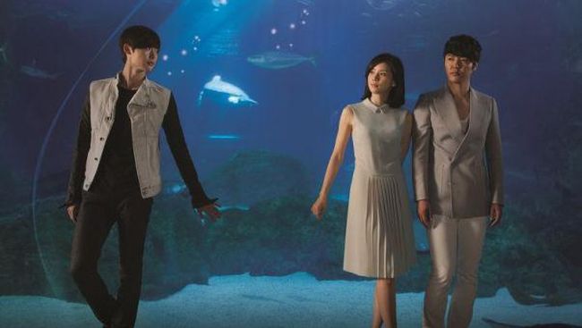 Drama Korea I Can Hear Your Voice mengisahkan pria berkekuatan supernatural yang mencoba mengungkap kasus kejahatan di masa lalu.