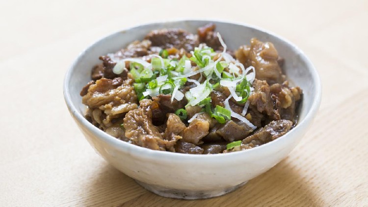 みそ味の牛筋煮込み、名古屋飯