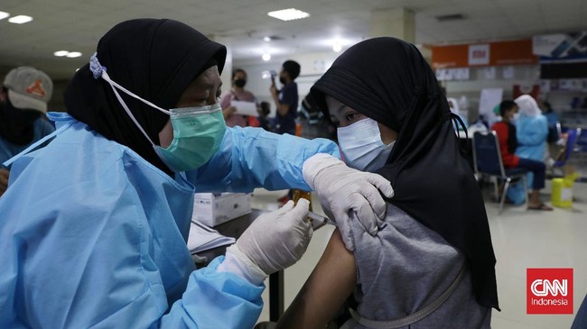 Pemerintah Indonesia mengamankan 21,2 juta dosis vaksin Sinovac sebagai tambahan stok guna menangani pandemi Covid-19 pada Selasa (27/7).