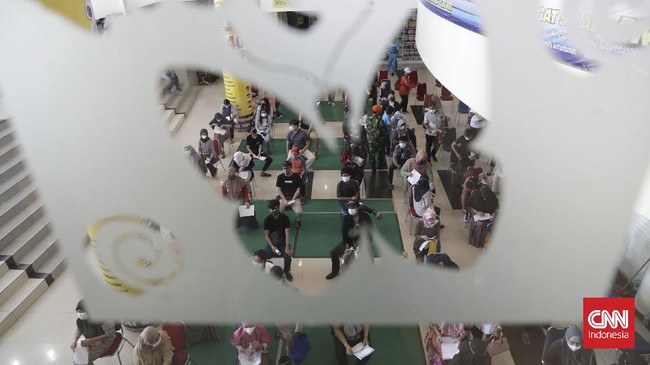 Warga di atas 18 tahun yang sudah divaksinasi dua dosis baru mencapai 4 juta orang atau 2,85 persen dari target.