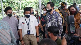 Menteri Sandiaga Dukung Vaksinasi Pejuang Digital