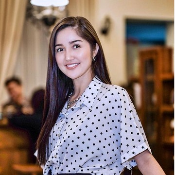 img-title Berasal dari Bangka Belitung, 5 Artis Indonesia Ini Sukses Menjadi Orang Terkenal di Ibu Kota