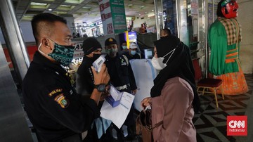 pasar-tanah-abang-saat-ppkm-level-4-3_169
