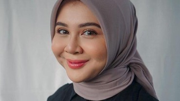 Kesha Ratuliu Pamer Foto USG, Wajah Calon Anak Disorot