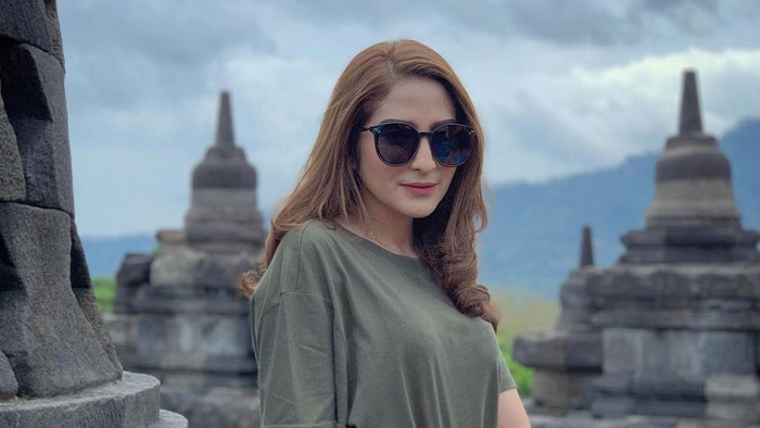 Shirin Safira