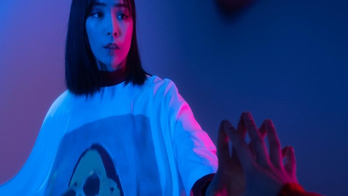 Benci Melihat Tubuhmu di Cermin? Jangan-jangan Kamu Mengidap Spectrophobia