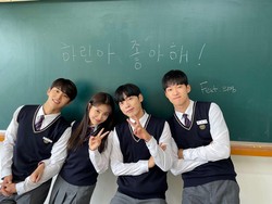 Kenalan dengan 4 Bintang Blue Birthday Selain Yeri dan Hongseok