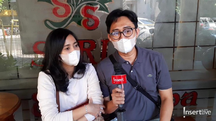 Bobby Tince dan istri