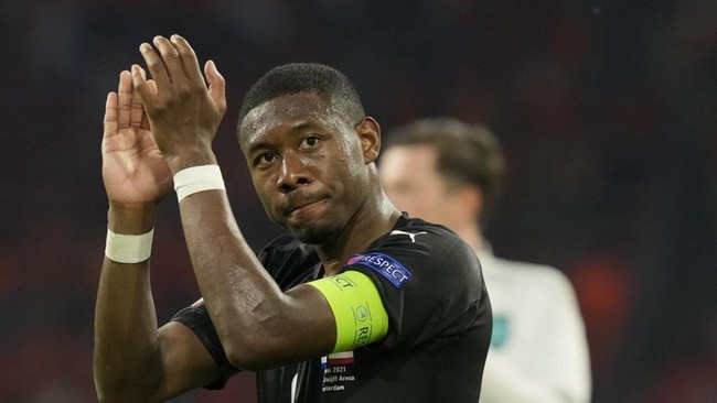 Pemain baru Real Madrid David Alaba terinfeksi virus corona atau Covid-19 usai menjalani tes pada Rabu (28/7).